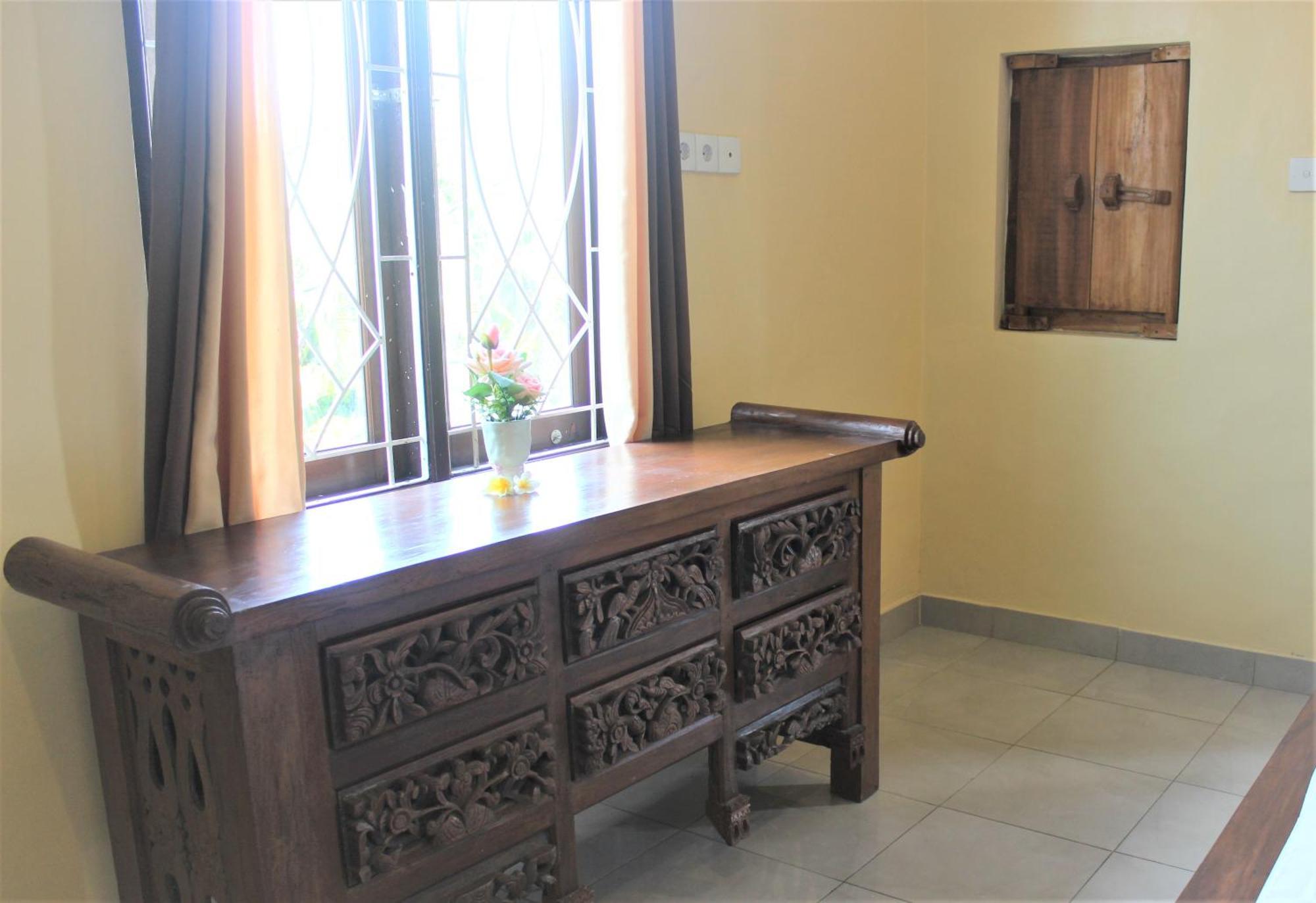 Silvy Guesthouse Canggu Extérieur photo